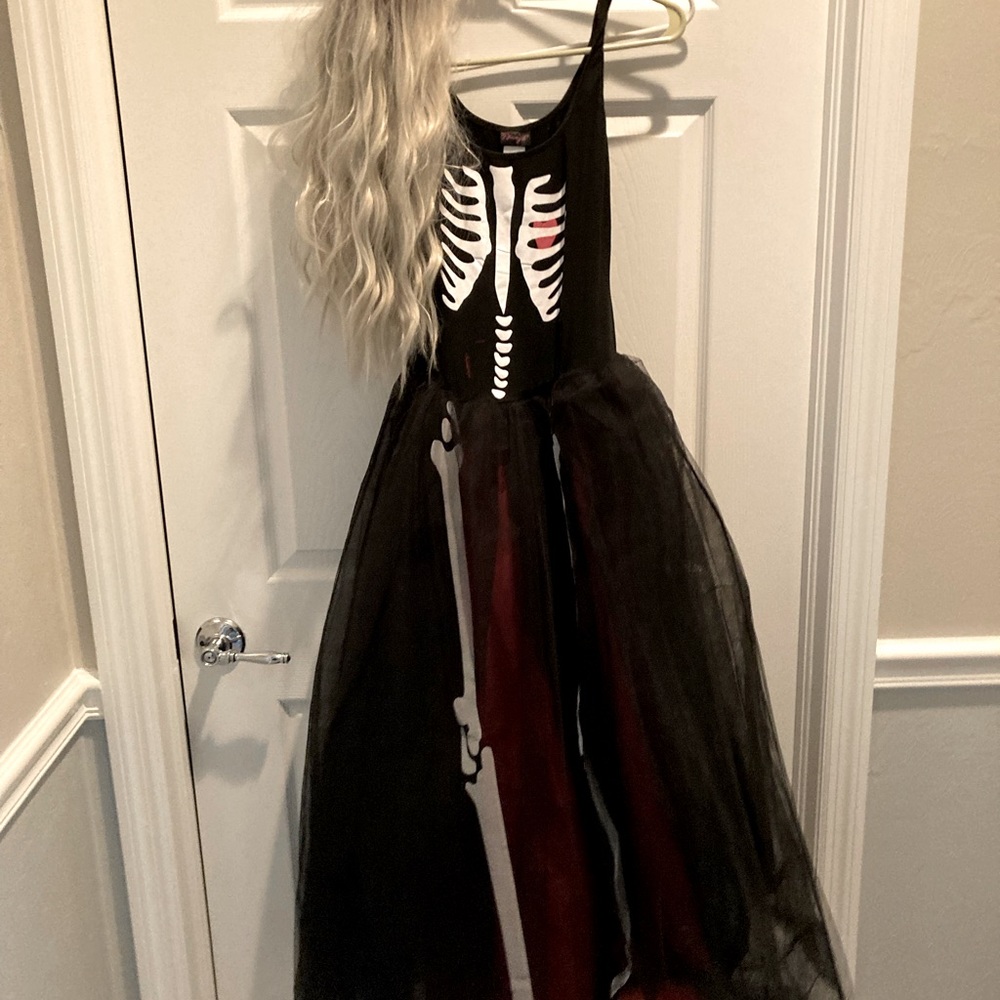 Cool skeleton Halloween costume